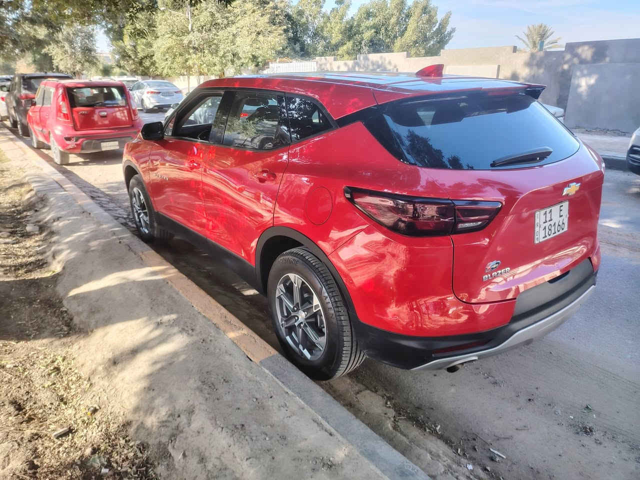 شوفر بليزر بغداد الجديد باسمنا ماشيه ٣٩ الف بيها نص بنيد صبغ وجاملغ
*********** ابو شمس
سياره كير مكينه صدر تبريد كهرباء تمام
