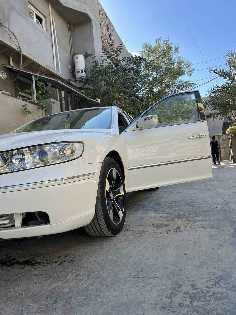 السلام عليكم  ازيره مكينه 3300
موديل 2008
تبريد قطعتين
شاشه
حساسات خلفيه 
صبغ جلملوغ خلفي يم البانزين وجاملوغات اماميه والبنيد بدون دواخل يعني 4 قطع 
ويل وتاير جديد حجم 17
صدر امامي خلي كله جديد أني شديته
رقم بغداد
السعر 93 وبيهه مجال بيع أو مراوس
***********
