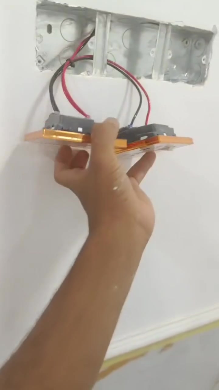 🔌 كهربائي منازل  🔌
تأسيس وتشطيب كهرباء منازل من الصفر إلى التسليم ✅

💡 تركيب إنارة – مفاتيح – سحب أسلاك – عمل خريطه  سقف  + تقفيل اناره برفاير + عمل بوردات  بكافة انواعها+ صيانه كافة الاعطال 

⚡ صيانة عامة وتشغيل كامل

📞 للتواصل:  ***********
                    ***********

شغل مضمون – التزام بالمواعيد – أسعار مناسبة
