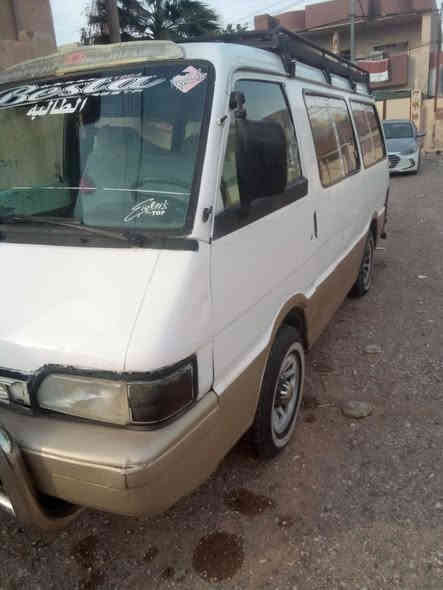 السلام عليكم للبيع كيا بستا موديل 93 رقم احمرصدامي عليها غرامه 100 آلف وهيئه مااعرف اشگد  عليها كير ومحرك واكسن وشواصيها نضيفه سعرها 25 او مراوس بسياره تكسي الإتصال على الرقم ***********
