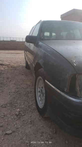 #سياره للبيع 
اوميگا ستيشن 
محرك 20 .محور كابريتر جديد سياره شغاله
لون ازرق نيلي
صدر امامي جديد وخلفي نص 
تايرات خلفي جديد امامي نص 
رقم الماني صلاح الدين سنويه منتهية صاحبها موجود

السعر 13 بيها مجال 
الاتصال عالرقم ***********
وحياكم
