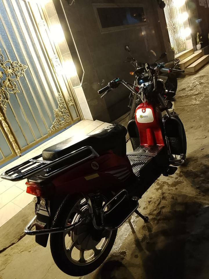 سلام عليكم ماطور شحن السعر 700 وبي مجال وشراي يتصل على رقم ***********
