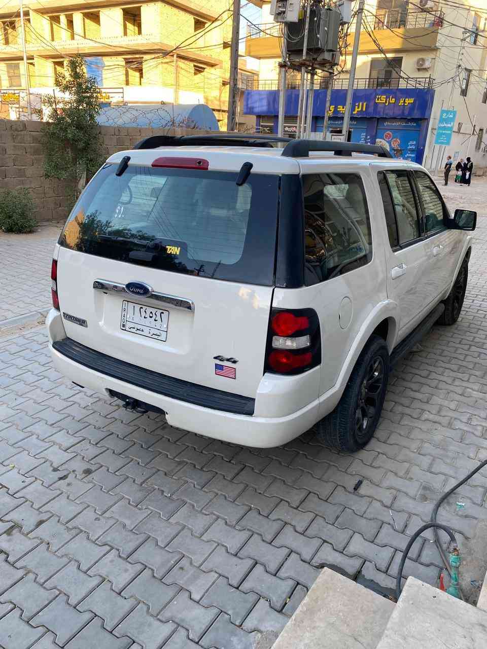 فورد اكسبلور 2010 محرك 6 سنلدر مواصفات فتحه كشنات جلد كهرباء تدفئه كشنات سستم صوت  منظومه زنون شاشه تدعم كار بلي داش كام امامي خلفي حدادية جديده محرك كير مكفولات جديدات سيارة مصبوغه عام للجمالية رقمه بصره مكان سيارة بغداد مشروع وطني 
***********  سعر 80 وبيه مجال للشراي
