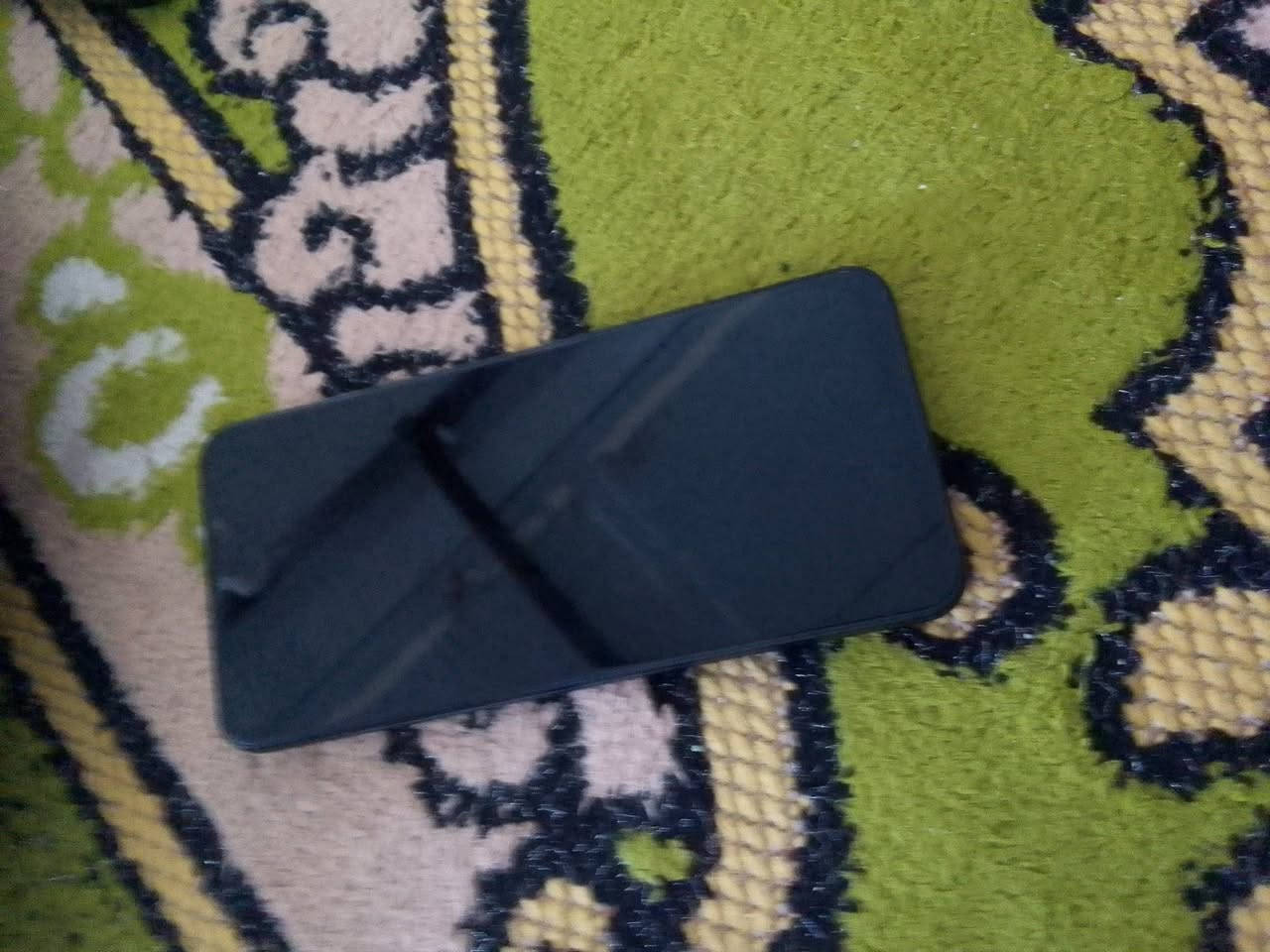 سلام عليكم عندي مبايل البيع اي 30كلش نظيف لا متفتوح ولا امصلح جهاز كلش نظيف على الفحص سعره70الف مكاني الزعفرانية يم عمارات سعيده ***********بس الشراي يجي خاص او يتصل ماعندي توصيل ادمن وافق
