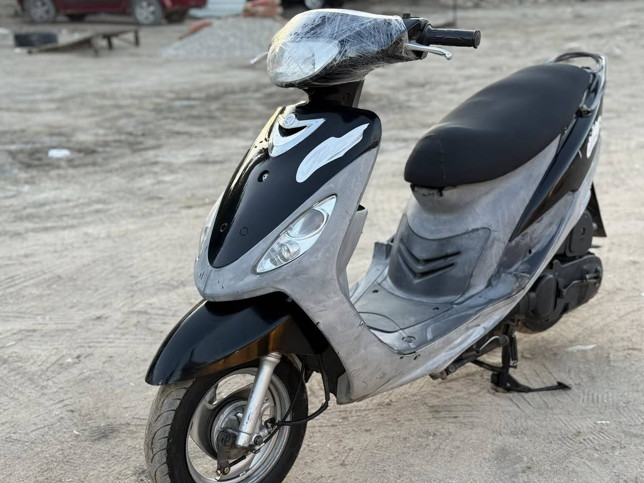 السلام عليكم
عيني ماكس منغولي مابيها نقص برغي 
دراجه جديده سلف هندر لايت امامي خلفي اشاير 
سكن عالي ناصي كلهاا شغاله دراجه ونكره 
ناعمه مكينتها حيل دراجه اصل وماملعوب بيها 
مال جناي 
سعرها ٧٠٠
مكاني ناصريه مركز 
موبايل ‭٠٧٨٢ ٧٧٤ ١٨٢٥‬
