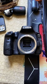 كانون 90D • ٣٢.٥ ميجابكسل • مبادلة بسوني/نيكون