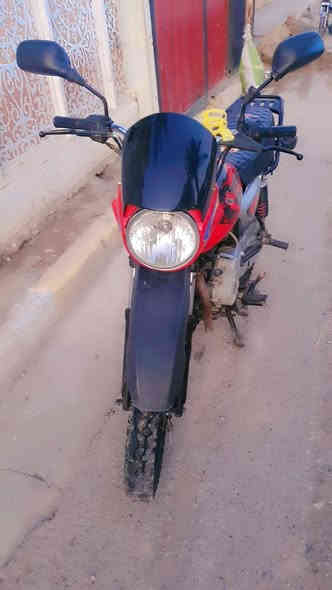 سلام عليكم بوكسر مديل 18 كير محرك خير من الله دراجه نقصها باتري عنوان بغداد حسينيه الراشديه سعر 650 رقم *********** ملاحظه مكلف بل نشر
