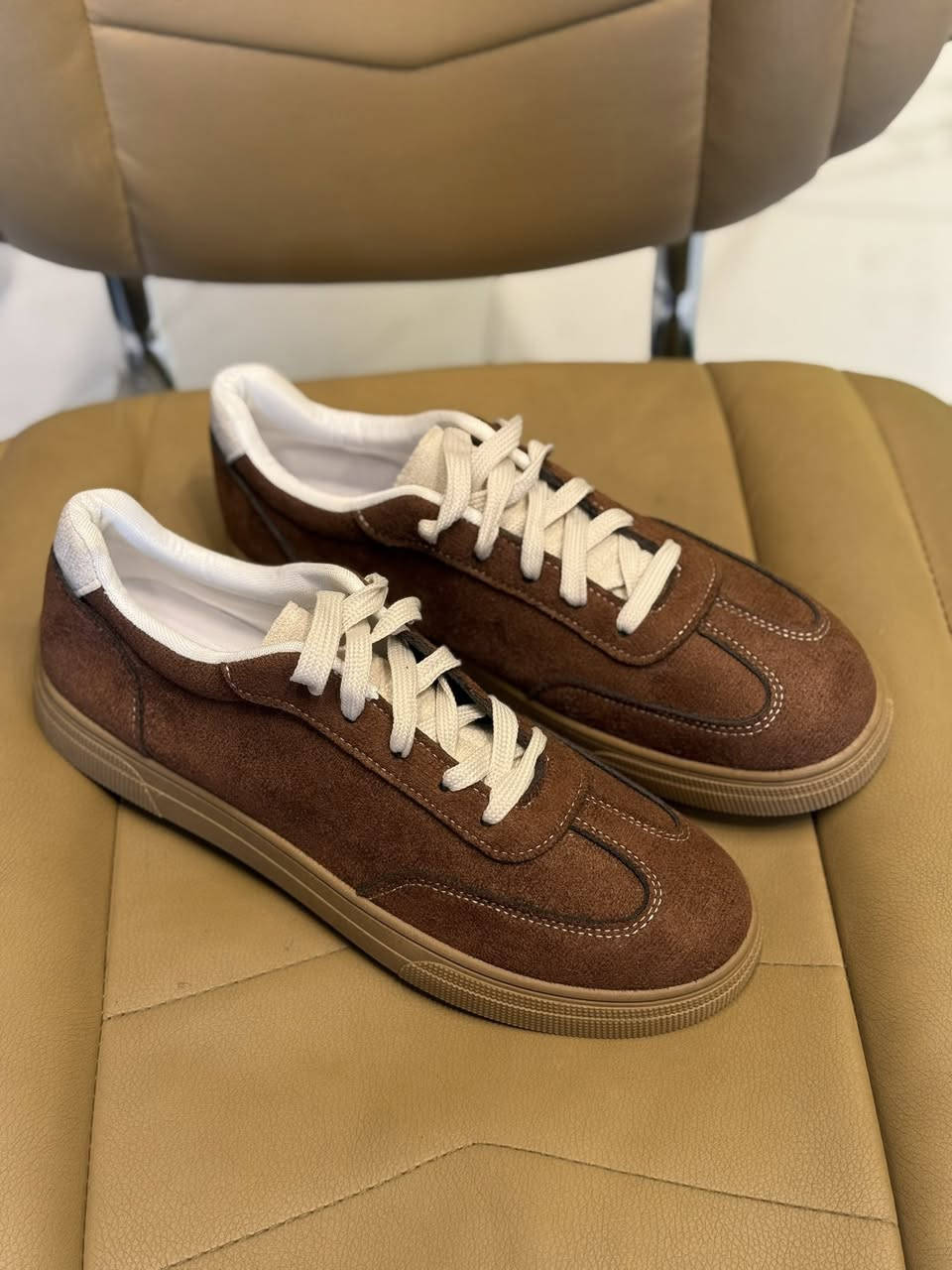 قياس ٤٢ الخامة شاموا قطعة جوكر رسمي وكاجول السعر ١٥ للتواصل خاص


**إذا كنت صاحب هذا الإعلان وتريد حذفه لأي سبب، رجاءا أرسل رسالة إلى الدعم الفني**