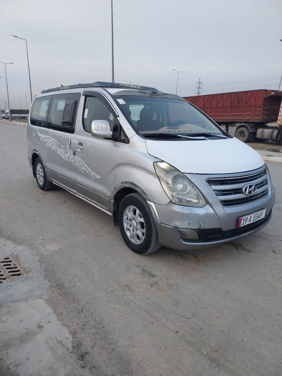 السلام عليكم استاركس للبيع 2009رقم كربلاء انكليزي فول مواصفات مصفره هيئة وظريبه شرط التحويل سنويه لل30انكليزي مال جناي للإستفسار الاتصال على الرقم ***********مكاني بلصويره
