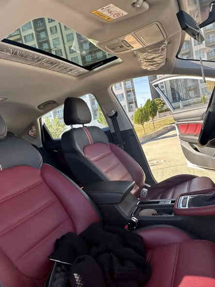 MG6 trophy  2022 
السياره تحت ضمان الشركه
 كليييين
رقم دهوك
 مكينة ١٥٠٠ تيربو
سلايد روف
كامرة خلفيه
حساسات 
زنون كامل
تبريد قطعتين
كشنات كهرباء جلد
حساس اطارات
كشافات
تحكمات كاملة
بصمة 
ويل ١٨  تايرات 
السيارة ماشية ١٥ الف كيلو متر فقط
بدون حادث

السعر 13,200$ وبيها مجال بسيط
***********
مكان السياره : دهوك
