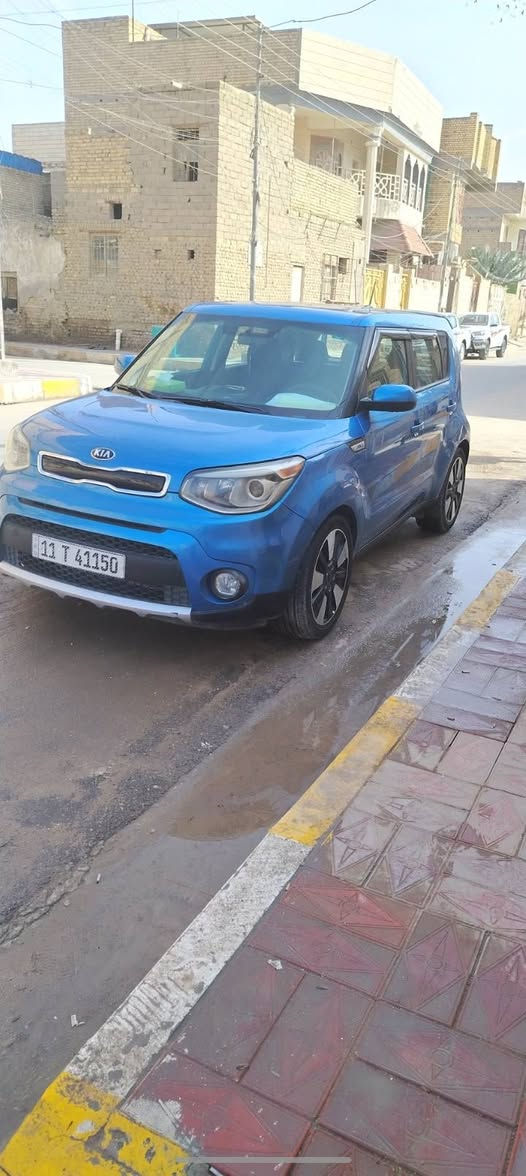 السلام عليكم كيا سول للبيع الموديل ٢٠١٦ رقم بغداد الدولي بأسمي 
أمريكي حادث  خفيف بنيد نفسه مصلح  محرك ٢٠٠ السياره جاهزه للاخير ادامه عامه تخم تاير حداديه 
السعر ١١٨ مع المجال البسيط رقم الهاتف *********** رقم صاحب السياره
