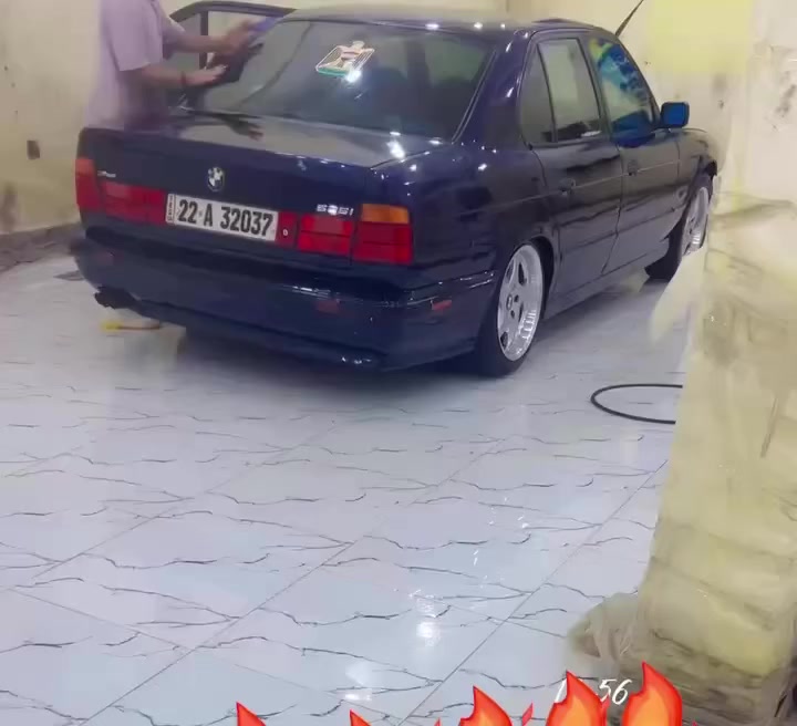 سلام عليكم بي ام 525. 6سندر  مسكر عدله كير مكينه تبريد   شغال  موديل 90  سياره صبغ عام جماليه جاهزه غرفه جلد اسود كهرباء كله شغله ***********4اي. شي عله هاذا رقم  سعر 60 بيها مجال  رقم أربيل
