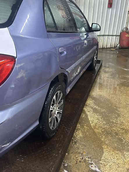 للبيع كيه ريو مديل 2003رقم بغداد مكينه كير صدر تبريد كهربائيات كله شغاله ماشيه 130الف حقيقي بسمي نقص بكد ابره مابيه كامله عله آخر حبايه  غرفه بلاديه ونضيفه مكينه 1600 بدون تنقيص او تبخير مكاني بغداد الدوره السعر 47     ***********.
