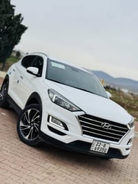 توسان ٢٠٢١ • ماشي ٧٥ ألف • بصمه تشغيل