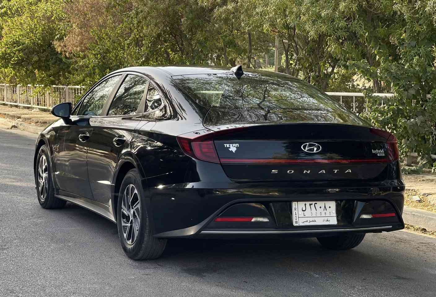 سوناتا hybrid blue 2023
ماشية 6500 

حادث جاملغ امامي فقط بدون دواخل 

• محرك 2000 
• بلو درايف 
• كاميرا 
• بصمة 
• اشاير بالمري 
• بصمة ابواب
• تبريد قطعتين
• سايد بريك دكمة
• كير دكم 
• تحكم ستيرن 
• شفتات 
• نقطة عمياء 
• رادار 
• تحديد مسار 

السيارة جديدة وكاملة 

السعر 170$ ورقة 

مكاني الكاظمية

للاستفسار  ***********
