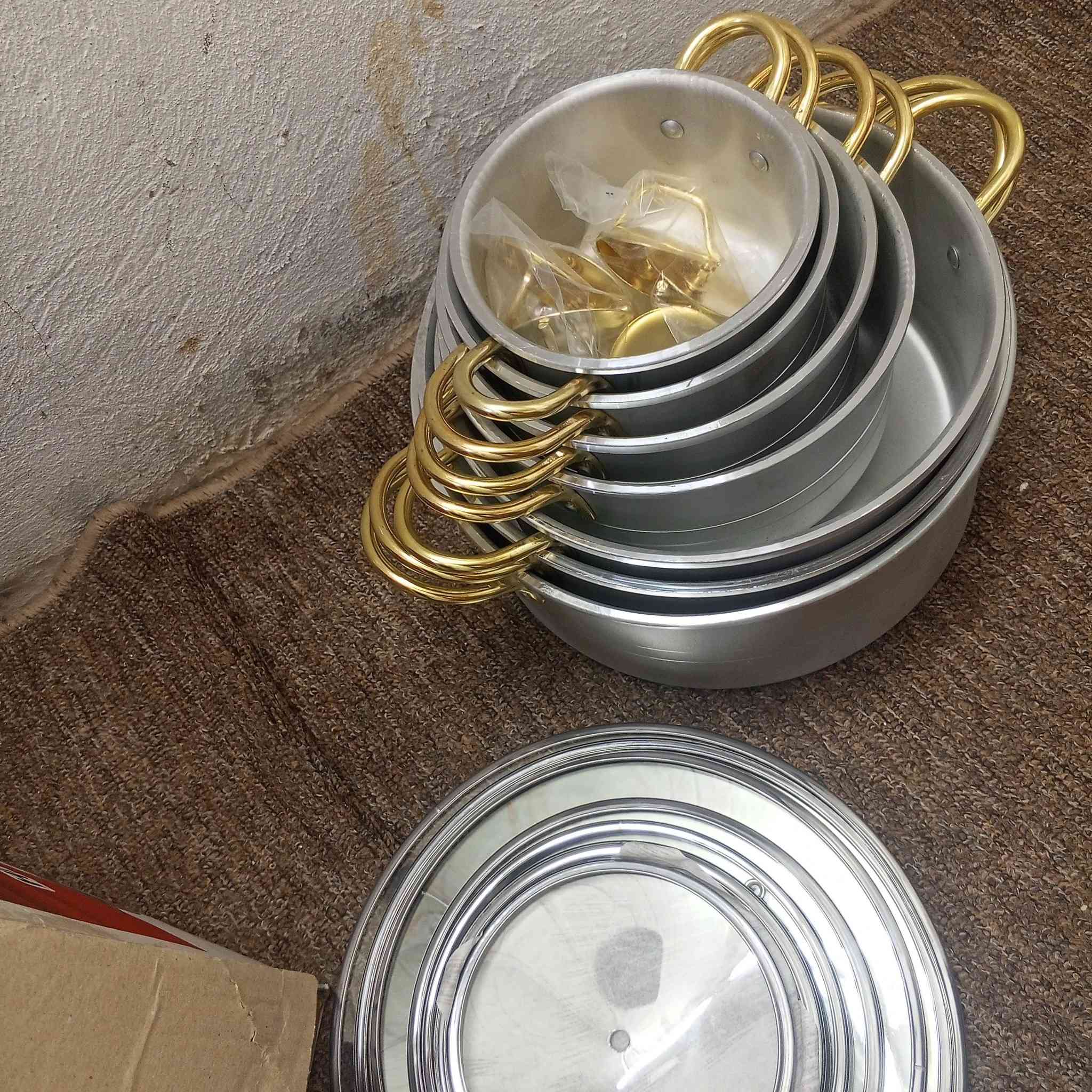 سلام عليكم سيت جداري امزون باله ماركه الماني الثقيل  7جداري ولقبق جام حراري سعرهم 50 مكاني بغداد الحريه رقم الهاتف *********** 
شاهد الفيديو باول تعاليق
