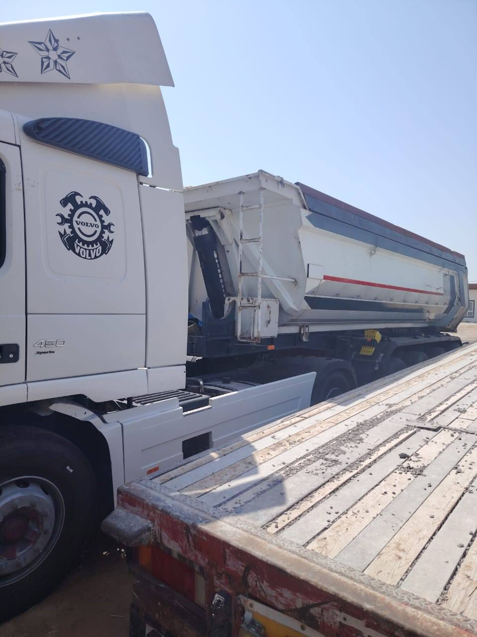 للبيع 🛑🛑🛑
فالفو موديل ٢٠١١
 محرك وحش ٤٨٠
كير اوتماتيك عرجه 
أربع محاور دك محلي موديل ٢٠ العربانه دنكير ١٦ تخم تاير سياره مكفوله كفاله عامه
أرجو الاستفسار اتصل على ارقم  
*********** ***********
