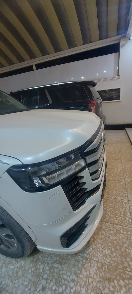 لاندكروز ٢٠٢٣ ساز بغداد
ماشية ٣٩ الف 
بيها ملاحظه جدا بسيطة 
بأسمي
تاهو ٢٠٢١ ls  وكالة المنصور كفاله عامه باسمي ماشية ١٠٥ الف 
للأستفسار / ***********
