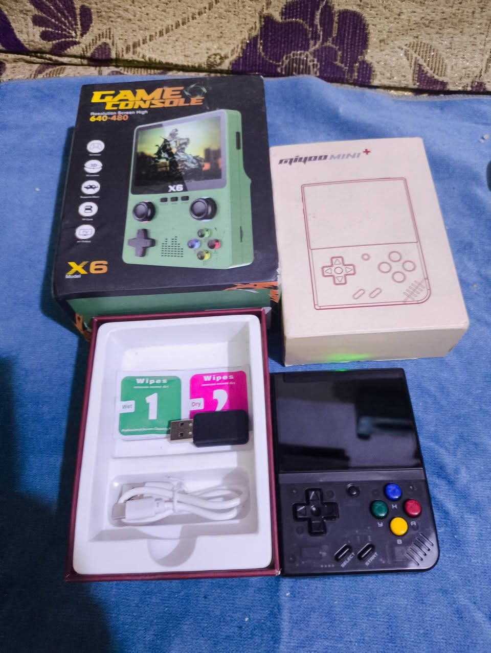 اجهزه محاكيات لعاب بلاي 1 و تو دري كاست باقي قديم جديد مع رام 
يريد يراسني تحياتي


**إذا كنت صاحب هذا الإعلان وتريد حذفه لأي سبب، رجاءا أرسل رسالة إلى الدعم الفني**