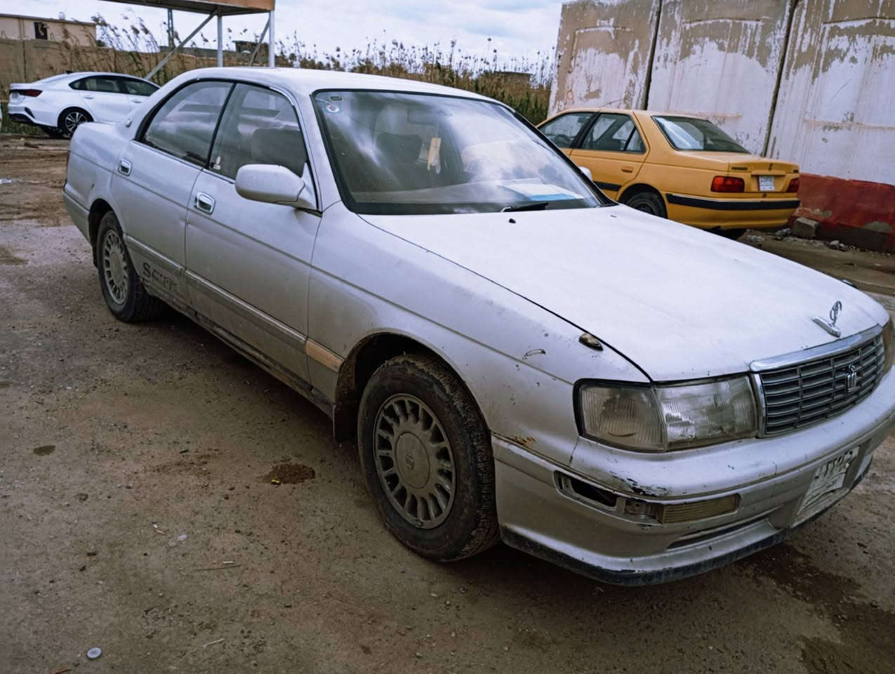 للبيع بطه موديل 95 سنويه لل2027 هزه كامله واكفه فقط ع بصمه نقل ملكيه رقم انبار خصوصي سياره كفاله من كصه نقل جثه بلادي برقي ما مبدل بيها منضومه زنون صرف بانزين حالها حال سايبه 6 سلندر كهربائيات كامله بيها فقط رصعات بسيطه تعديل بارد نانو وسيراميك ترجع بلادي السعر 60 بيها مجال سياره مال جناي رقم تواصل وتساب وتصال ***********
