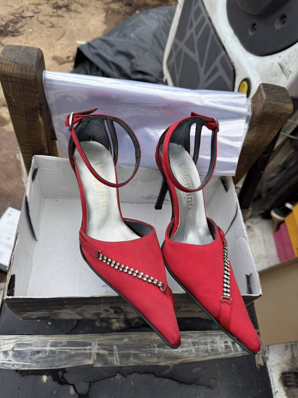 شروة 240 زوج تصفية محل
السعر 3 دولار


**إذا كنت صاحب هذا الإعلان وتريد حذفه لأي سبب، رجاءا أرسل رسالة إلى الدعم الفني**