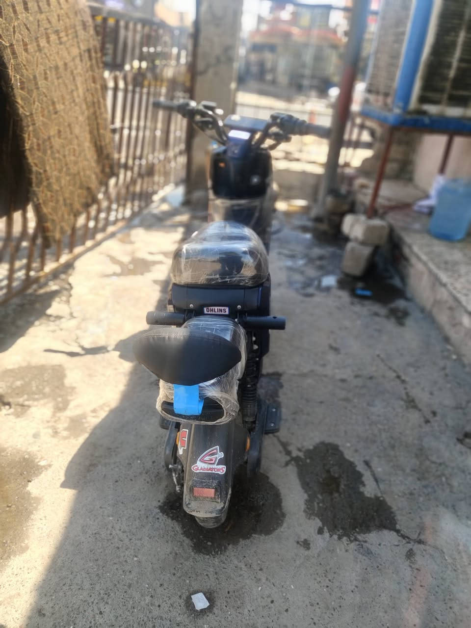 للبيع ار9.   ريان.  
خمس بطاريات ريان. جدد شرط
ماطور نضيف  حيل.  
نشط وسريع 
مطور شرط ونضيف
رقم***********
سعر 365 بي مجال
