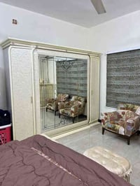 غرفة إيطالي 9قطع مابيه اي ضرر اتصال على هذا رقم 07832300337