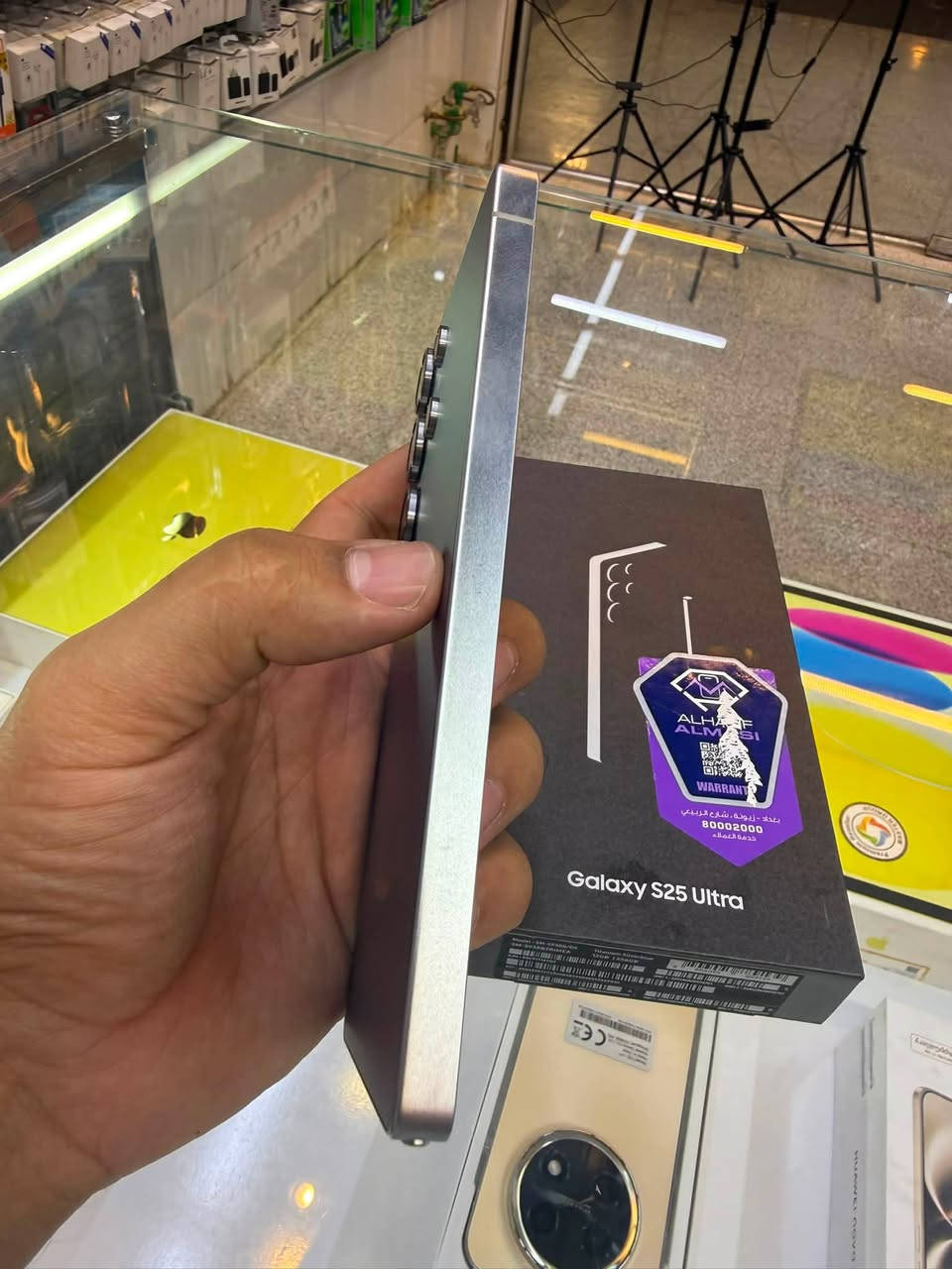 S25 Ultra 256 
نضافه 100 مع ضمان 10 ايام من المكتب عنواني بغداد حي القاهرة (سند للاتصالات)*********** متوفر توصيل مع اعتماد عربون
