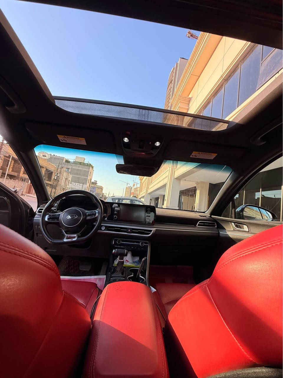 🚗 كيا K5 GT Line موديل 2021
حادث بنيد وجاملغ فقط بدوان دواخل وايرباك دركه راجع سستم السياره خير من الله محرك كير تبريد كفاله السياره بيع فقط بدون مراوس 
السياره باسمي فقط تحويل ماسوي وكاله تحويل تريد ب كلار تريد ب سليمانيه اني حاضر 

ماشيه 70 ألف فقط ✔️

 • محرك 1.6 تيربو قوي 💪
 • جير أوتوماتيك 8 سرعات
 • كشن كهربائي 🔌
 • فتحة سقف بانوراما 🌤️
 • دركه حرف D مختم GT Line 🏁
 • شاشة كبيرة + Apple CarPlay
 • كاميرا + تنبيه عنده الرجوع
 • رادار أمامي + جانبي + خلفي 
 • قيادة ذاتية 🤖
 • مثبت سرعة
 • مانع انزلاق
 • نظام الحفاظ على المسار
 • 4 مودات قيادة (Eco / Comfort / Sport / Smart)
 • تبريد ثلج ❄️ 

📌 ملاحظات:
🔹 بيها صبغ (جام لغ + بنيد فقط) وناشر رقم شاصي 
🔹 فحص موجود  ✔ دزلي وادزلك سونار 
مكان السياره الاعظميه شارع عمر  
سعر السياره 154 وبيه مجال 
*********** واتساب خاص موجود بغداد, العراق
