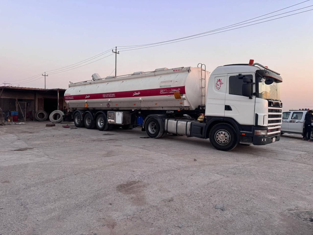 ... مكلفه. بالنشر..
صهريج. للبيع. السعر.(235).ورقة. بي مجال لشراي صدگ. مو شراي لتدخل بس أسأله
بومه 2003 تكيال للشهر التاسع) جي بي اس جديد) سنويه  لل 2028)السياره واصله معاملتها للبصمه تتحول رقم انگليزي محرك وكير كلش نضيف (***********)الاتصال ع الخاص وبيها مجال للشراي
