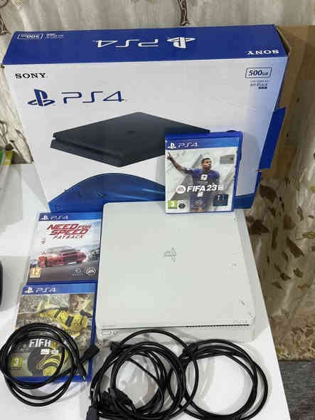 سلام عليكم شباب 
🎮بلي 4 لبيع 

جديد لوك ستيكر 

📀اقرص 3 فيفا 23+فيفا 17+ سيارت 🚗

بلي جديد مستعمل شهرين 

نظام 12.52

📍البصره الهارثه 

***********
متواجد واتساب

