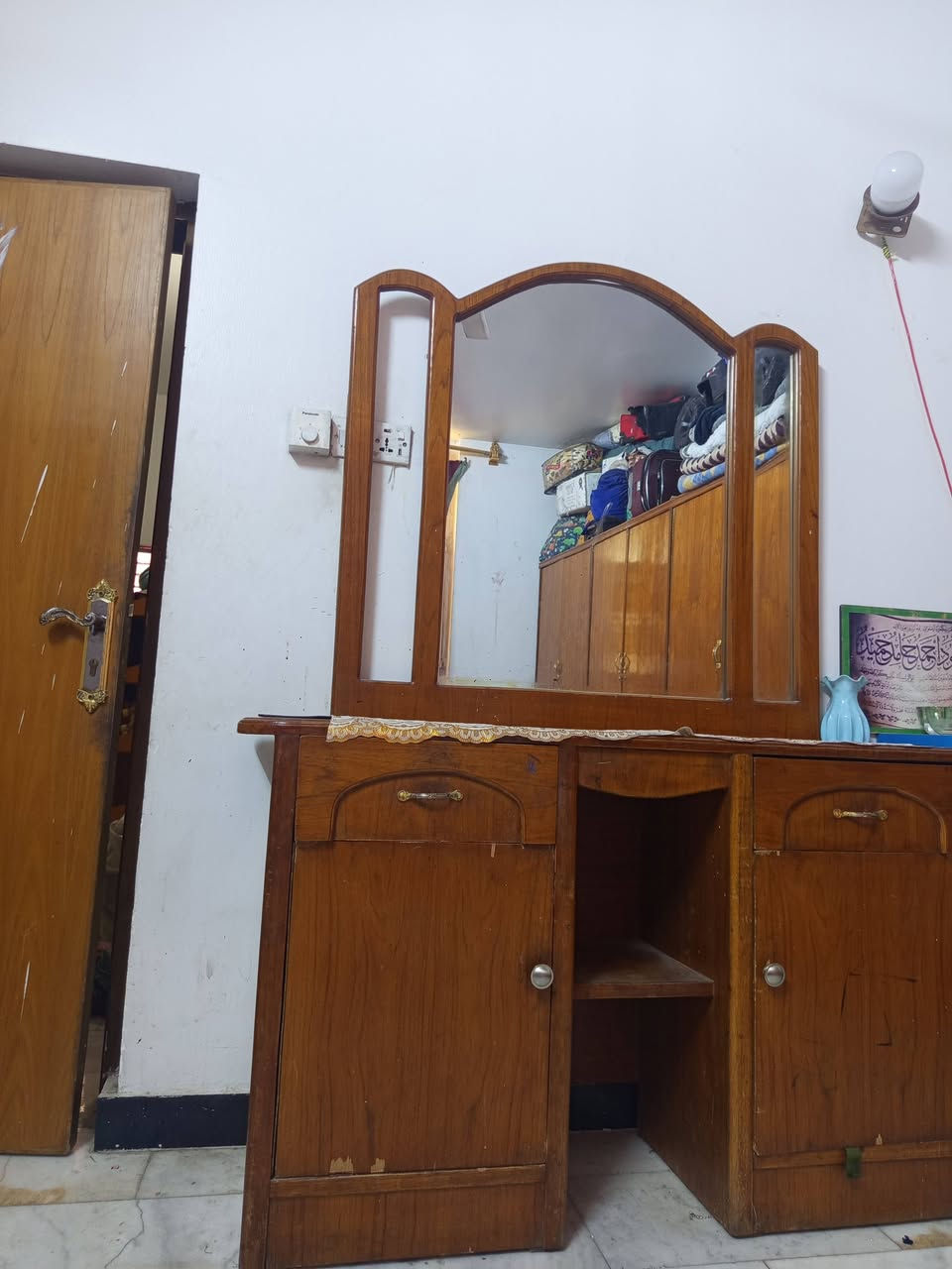غرفه اخشاب للبيع ستة ابواب صاج داخل وخارج شغلل تزكام ضهر جرجوبه زاويه كنتور السعر (٣٠٠)الاتصال على الرقم ***********،،( بغداد متواجد واتساب
