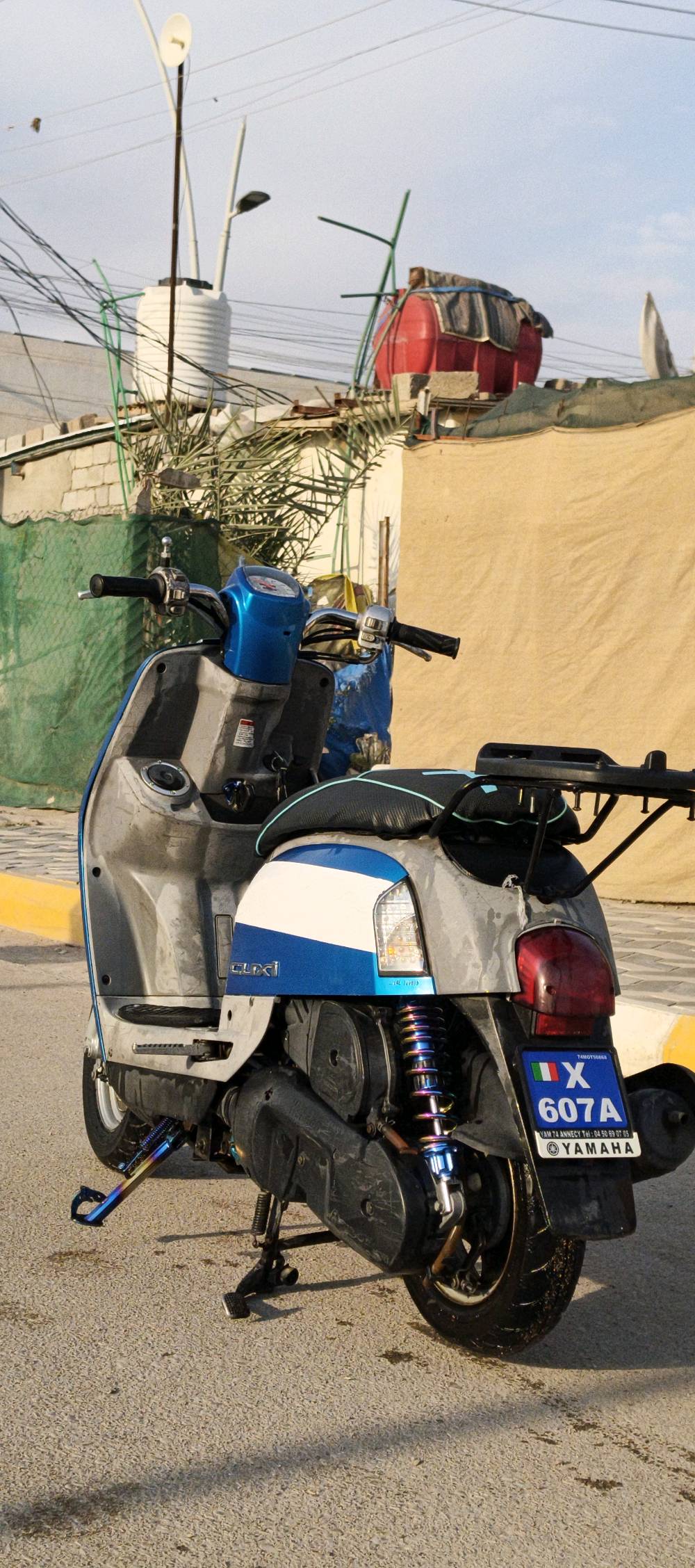 بوليس للبيع حاويه جديد 
سعر لحاويه1300 سعر لدراجه 1050وبيع مجال