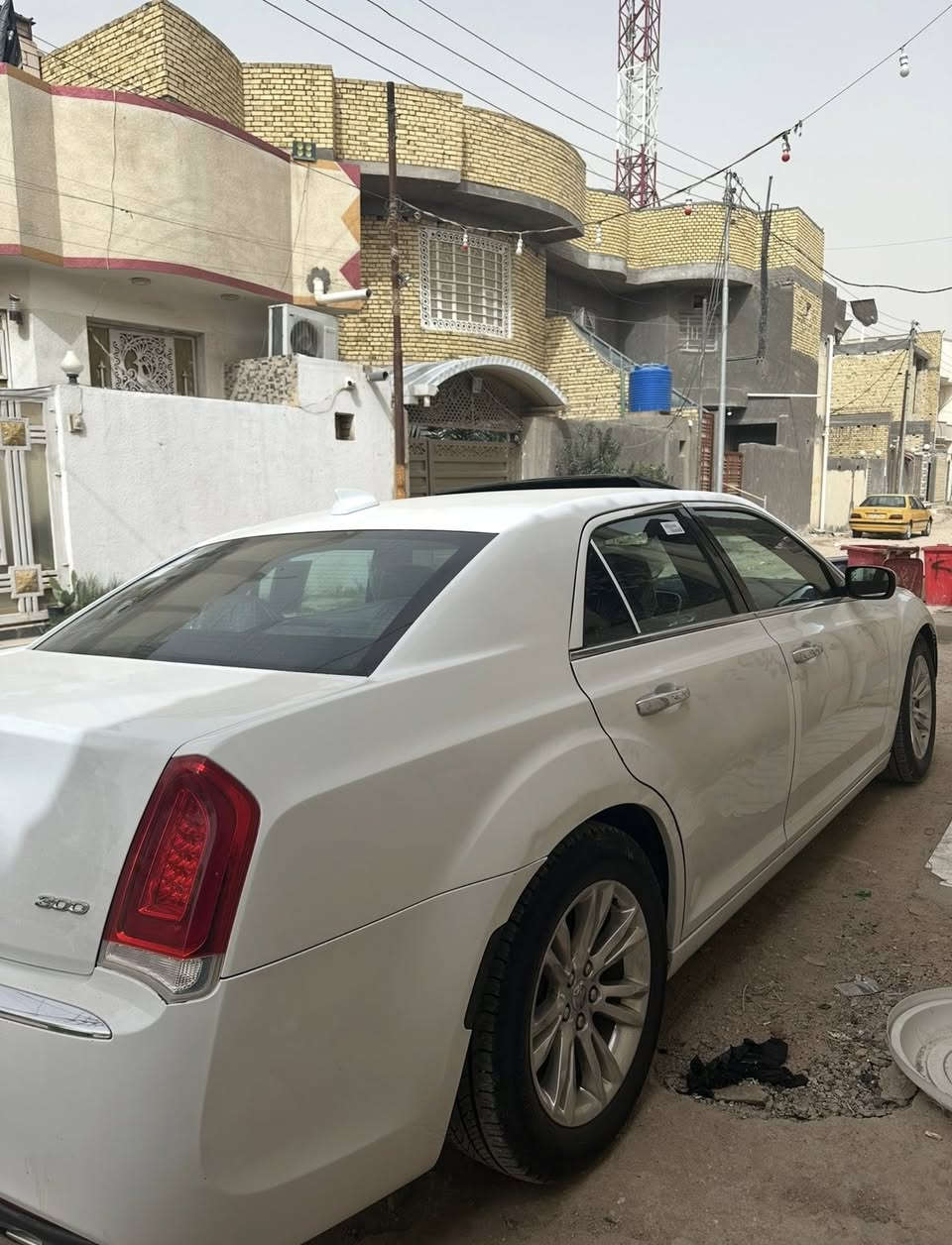 سلام عليكم
اوباما 19 اصل معلاية 20 ماشي بمعامله الترميز 
فول مواصفات السيارة C  ١/١جاهزة الاخير
السعر 180 وبيها مجال الطيبين 
ويل مكسيكي ١٨ اصلي بلاد 
فتحه 
شاشه كبيره
بصمه تشغيل وابواب 
داخل بلاتينيوم قرميدي 
كشن كهرباء + تبريد تدفئه 
خزن ميموري كشنات 
مكينه كير تبريد كفاله 
حادثها راسلني ادزلك سونار
*********** الاستفسار اتصل او راسلني واتساب واني بخدمتك
