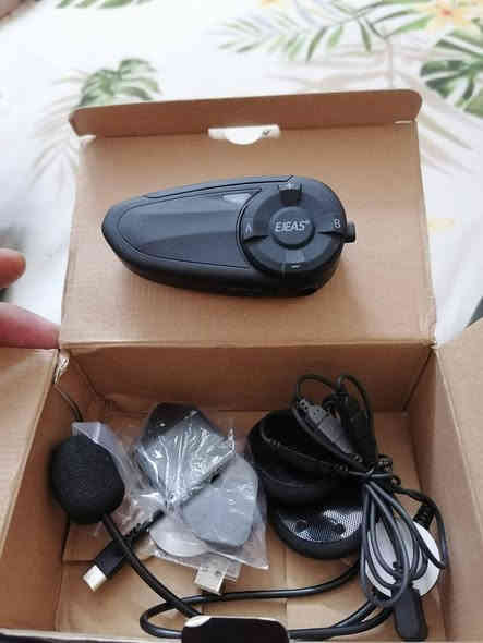 بلوتوث خوذه ماركة اللجاس اصلي باله جديد غير مستخدم للاستفسار ***********
