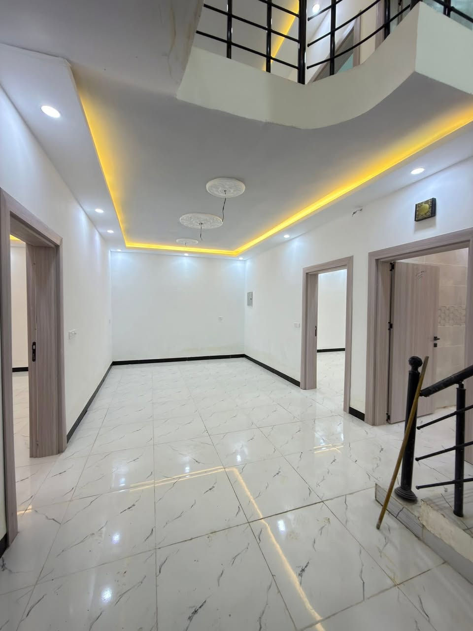 نقدم لكم أعمالنا
في تكريت

نعمل جميع التصاميم والديكورات العصريه الحديثه 💕

نتمنى أن ينال إعجابكم

عليكم الاختيار وعلينا التنفيذ

#الجميع

***********
