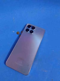 هونر X8 • ١٢٨ • ٨ رام