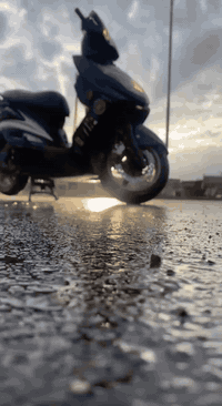 سلام عليكم سكنس فحل نوزل خطين طلاعات الدراجه جديده بمعنئ الكلمه بعده بحاله الوكاله صارلهه شهرين يمي كفاله عامه من كلشي كهربأيات ومكينه خرسهه متسمعله صوت سعر (1000) مليون وبيهه مجال اي ستفسار اتصال ***********
