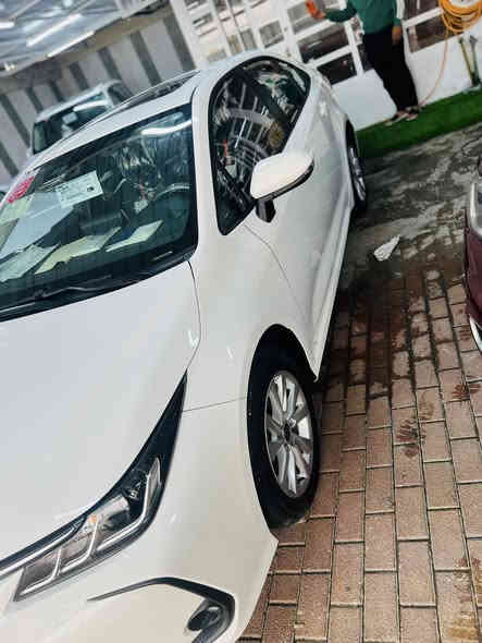 سلام عليكم 
كورلا 2024 
بانزين فقط 
مكينه 1800 دوش كير أي تي 
تبريد قطعتين 
بصمه فتحه
شاشه كأمره 
تحديد مسار تحكمات ستيرن 
كروز سرعه 
سايد بريك دكمه 
السياره نضيفه اخت الزيروو 
السعر 160 
الرقم ***********
مكان السياره بغداد الحبيبيه معرض دبي
