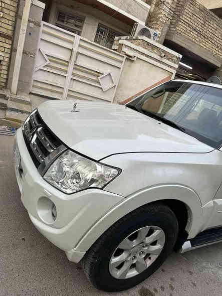 باجيرو حبتور ٢٠١٣ بغداد 
فول مواصفات ١/١ معروفه 
+ملتزم بلصيانه الدوريه علاوظع الشركه
ماشيه ١٢٧ الف كم فقط
كفاله عدا باب السائق جزء منه مصبوغ  الباقي مكفول 
مكينه +كير بلادي مامفتوحات
 ***********
السعر ١٧٢ ورقه
