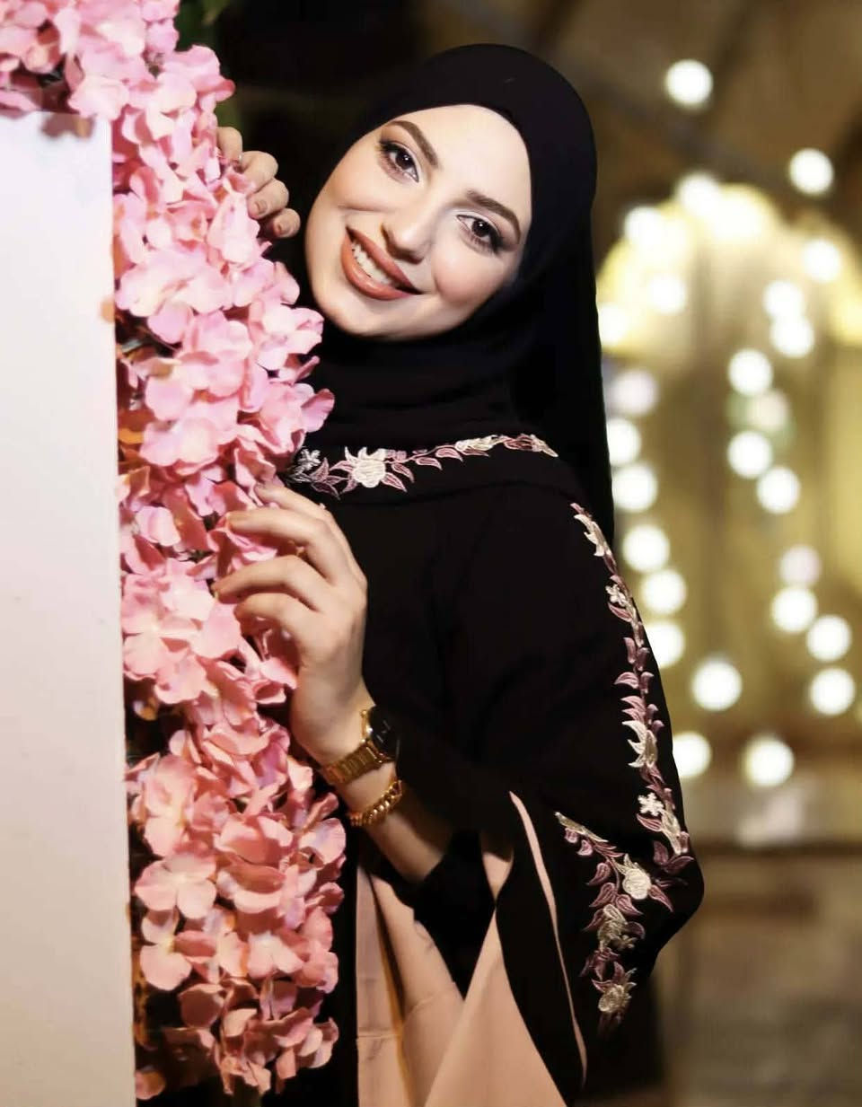 عباي تطريز + شالها  ب55 الف
قماش كويتي ✔️ 
خامة حبر الفرسان 
صُنعت خصيصاً لكِ لتناسب أناقتك 
مقاسات 1~2~3~4~5~6 
من وزن 50 لغاية 100 يوجد خدمة توصيل لجميع محافظات العراق


**إذا كنت صاحب هذا الإعلان وتريد حذفه لأي سبب، رجاءا أرسل رسالة إلى الدعم الفني**