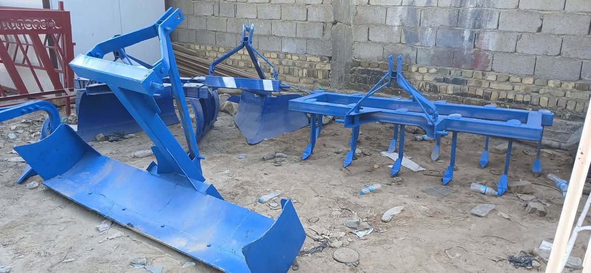 السلام عليكم
معدات زراعيه جديده للبيع شغل الخميسيه 
خرماشه مترين وربع ١١ سجه السعر ٥٥٠ الف
معدلان حدادي جديد عرضه مترين وعشرين السعر ٤٠٠ الف قفل 
ديجر ابو الواحد السعر ٣٥٠ الف وبيه مجال 
مرازه تشتغل على التك والدبل السعر ٦٠٠الف 
فيدان اسكندريه شرط الشغل السعر ٢٥٠ الف 
عربانه تركيه السعر ٥٠٠ الف 
للاستفسار الاتصال على الرقمين 
***********
***********
المكان كربلاء/طوريج
