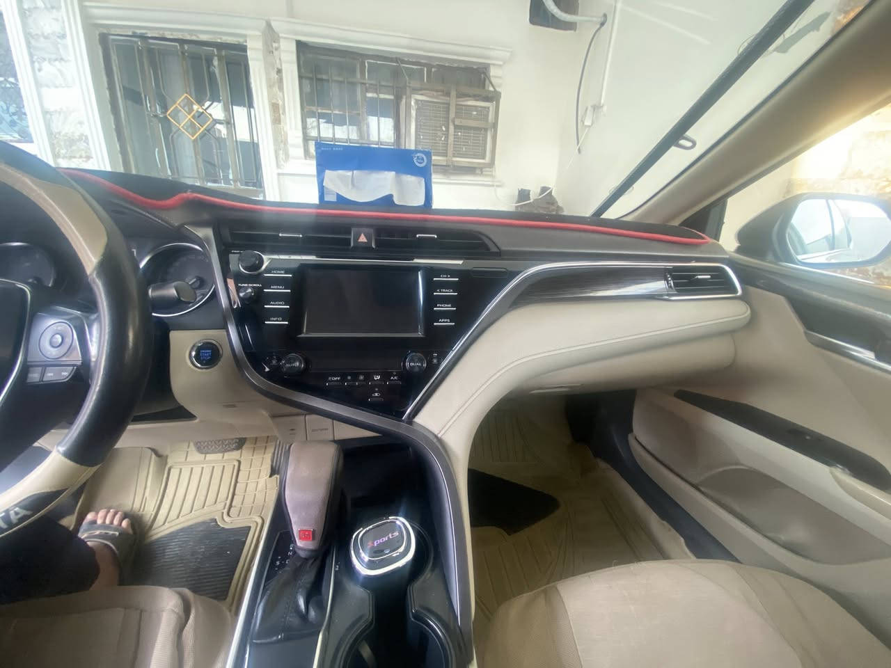 كامري للبيع
الموديل ٢٠١٨
خليجي
مكفوله
المواصفات Gle وارد عبداللطيف جميل
رقم بغداد الجديد
ماشيه ١٧٠ الف كيلومتر 
السعر ٢١٠ وبيها مجال
***********
***********
