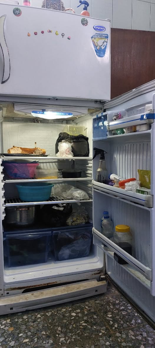 ثلاجة كون كورد حجم كبير بحالة جيدة جدا السعر ٢٠٠الف
الاتصال 7731325238وات ساب


**إذا كنت صاحب هذا الإعلان وتريد حذفه لأي سبب، رجاءا أرسل رسالة إلى الدعم الفني**