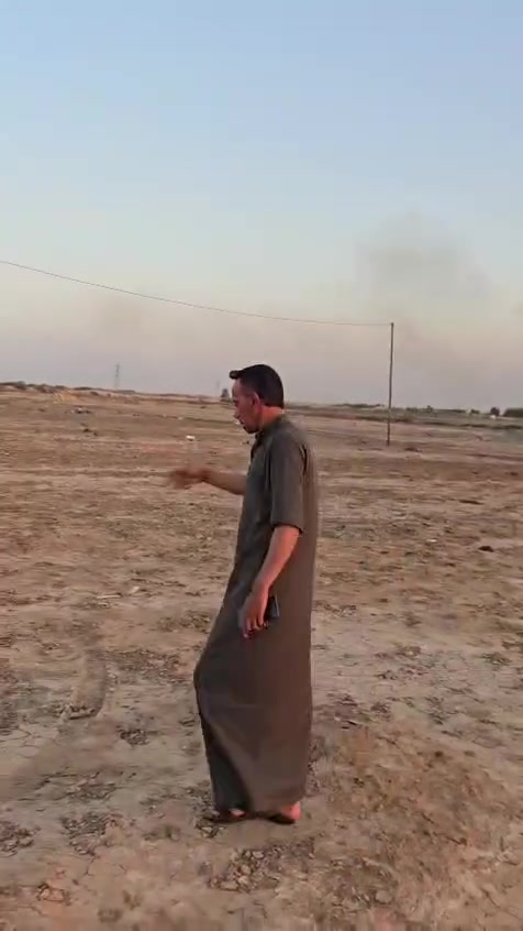 سلام عليكم دونم للبيع مساحة 2500 متر واجهية 20 متر نزال 125 متر العنوان قرب السيطره الشرطه الاتحاديه النهر ان الاستفسار ع الرقم ***********
