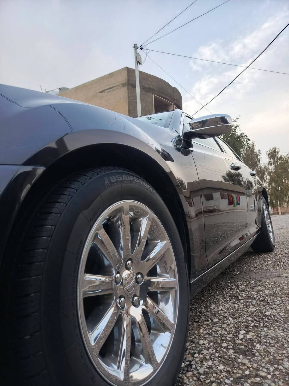 السلام عليكم.
للبيع. 
اوباما 2012 امريكي. 
مكفولة من الحادث فقط تبديل جاملغ ايسر. 
ماشية 170mi. 
محرك مال 2021 زيرو شرط. 
رقم سليمانية بسمي. 
تحويل مباشر. 
تخم تاير جديد. 
 دوشمة كشنات جديدة. 
حدادة جديدة. 
بدون اي نقص جاهزة. 
مكانها كركوك. 
***********.
