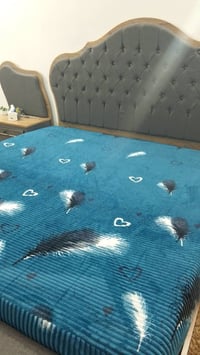 خياطة حسب الطلب • توصيل متوفر