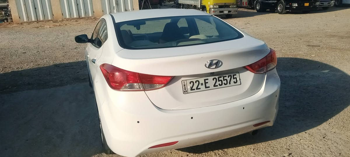 السعر 100
النترا 12خليجي رقم اربيل 
محرك 1800 سنويه جديده 
حادثه قبق جنطه مبدل وربع بارد باب السائق 
محرك 1800دوش 
المكان واسط  تاج الدين 
رقم الهاتف ***********
