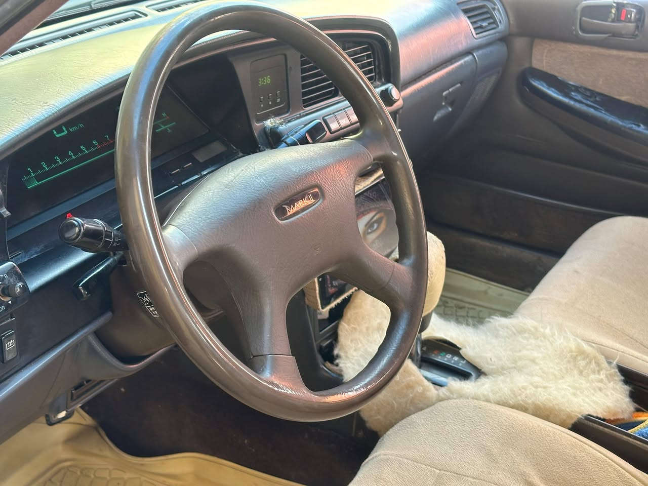 السلام عليكم
سياره مارك للبيع 

نظيفة جدآ

كلها على وضع الشركه 

سعرها50 

وبيها مجال
العنوان الشرقاط

***********
