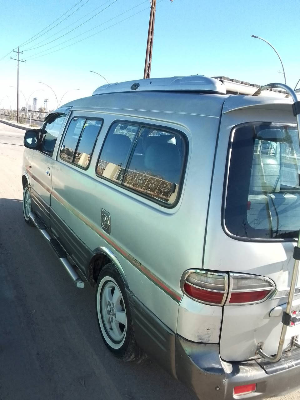 السلام عليكم للبيع كيا ستاركس 2007 سياره حلوه حي ونظيفه رقم دولي نينوى صفيه جير اكسن شواصي شرط محرك ببدايه نفخ بس تنقص ما ينقص من التبديله للتبديله الشرعي موجود بالموصل السعر 80 مكاني الموصل الشراي يخابرني على هذا الرقم ويتدلل ***********
